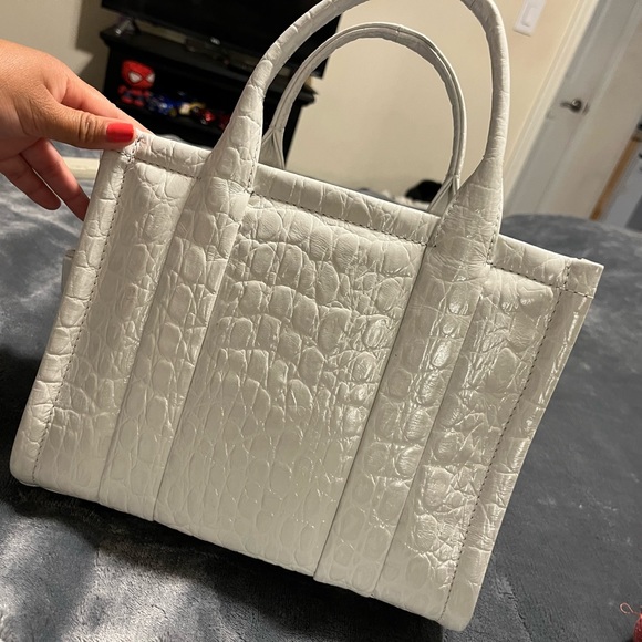 Marc Jacobs Ivory Croc Embossed tote bag Small - Picture 4 of 8